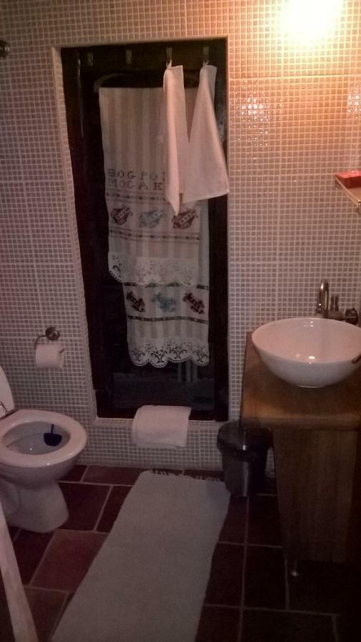 Apartmán Stara Iza Selisce Sunjsko Exteriér fotografie