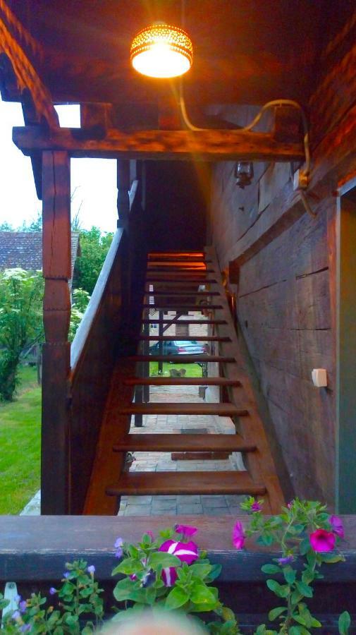 Apartmán Stara Iza Selisce Sunjsko Exteriér fotografie