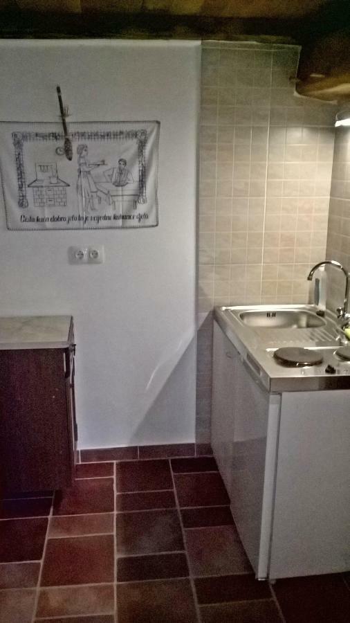 Apartmán Stara Iza Selisce Sunjsko Exteriér fotografie
